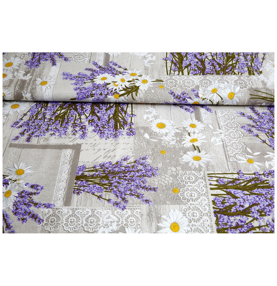 Fabric Cotton Lavender with margarettes
