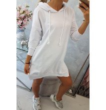Šaty s predĺženou zadnou stranou a kapucňou MI9078 biele