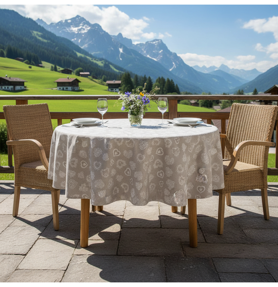 Round tablecloth white hearts